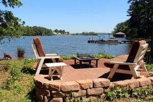 Frankston Home with Deck and Fishing on Lake Palestine - Jacksonville