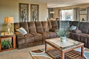 East Tawas Apartment Near Lake Huron and Downtown! - Au Gres