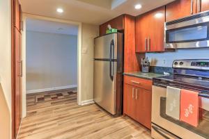 Chic Myrtle Beach Seaside Escape with Pool Access!