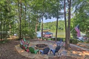 Lakefront Jacksons Gap Home with Deck, Dock and Views - Jacksons Gap