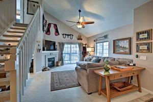 Steamboat Springs Condo with Hot Tub and Ski Bus!