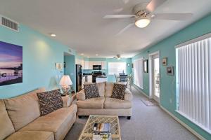Beachfront Cedar Key Condo with Pool, Spa and Views!