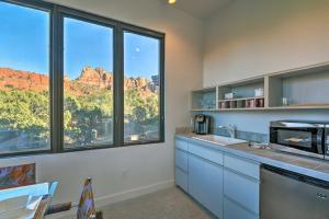 2 Acres and Red Rock Views Sedona Casita!