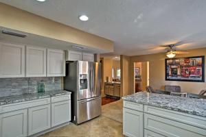 Home w Pool + Golf Course Views, 6 Mi to Old Town