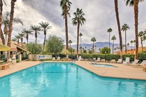 Apartment room in Modern Palm Springs Condo with Pool and Hot Tub Access!