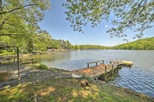 Harrison Lakefront Cottage with Private Dock! - Middle Valley