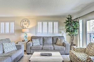 Miramar Beach Retreat - Beachfront and Poolside