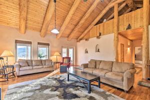 Eagle Nest Home with Hot Tub and Views - 5 Min to Lake