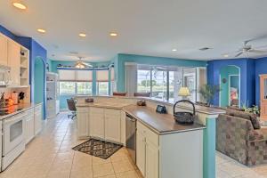 Private Pool and Lanai Beachy Home in Cape Coral