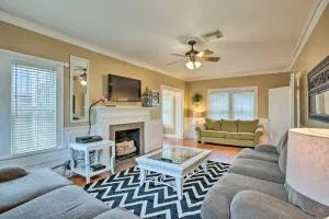 Corpus Christi Home with Pool and Hot Tub Walk to Bay - Flour Bluff Junction