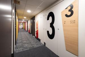 Hotels B&B HOTEL Dunkerque Centre Gare : photos des chambres