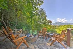 Beautiful Bryson City Home with Hot Tub and Mtn Views! - 布赖森城 Beautiful Bryson City Home with Hot Tub and Mtn Views! - 布赖森城
