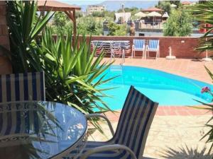 Ferienhaus Pleasant Holiday Home in Piscopiano with Private Pool Piskopianon Griechenland