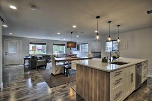 Sleek Riverfront Condo on Pier in Downtown Astoria