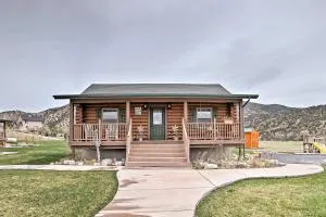 Rustic Cabin Near Palisade State Park with Deck! - Ричфилд