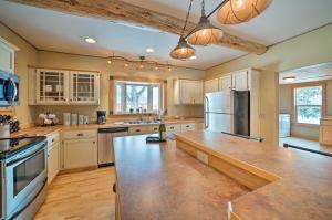 The Farmstead on 10 Acres with Mountain Views!