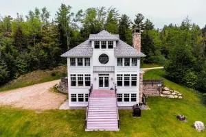 Secluded Home, 7 Mins to Stratton Mountain Resort - Strattonwald