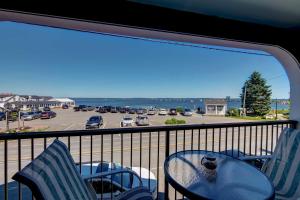 Oceanfront Lincolnville Studio with Private Balcony! - image 2