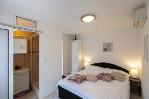 Apartments Mihojevic