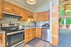 Hendersonville Cantrell Cottage - Smoky Mtn View