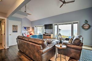 Fire Pit, Smart TV: Waterfront Charlevoix Home
