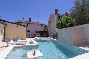 Charming villa Manuela with wonderful pool near the beach 