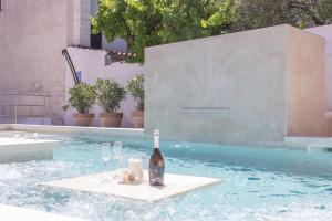 Charming villa Manuela with wonderful pool near the beach 