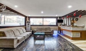 Treebo M2M Residency Sector 46