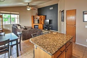 5 Mi to Spring Training Family Home with Grill