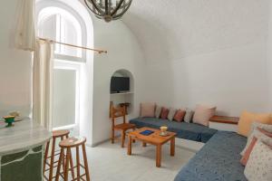 Vallas Apartments & Villas Santorini Greece