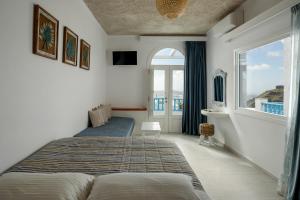 Vallas Apartments & Villas Santorini Greece