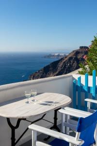 Vallas Apartments & Villas Santorini Greece