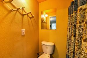 Seward Studio with Deck, Outdoor Dining and Mtn Views!