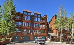 Pool and Hot Tub Access Mountainside Breck Condo - Брекенридж