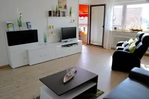 Ferienwohnung Lakewinds - هاغنو