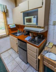 Room #73155806 room in Smoketree Lodge a VRI resort