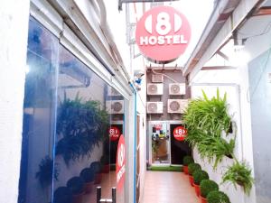 8Hostel