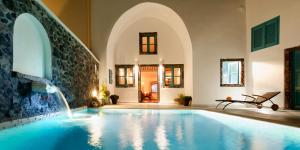 Vallas Apartments & Villas Santorini Greece