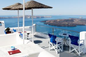 Vallas Apartments & Villas Santorini Greece