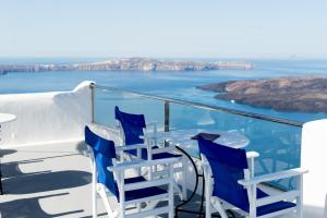 Vallas Apartments & Villas Santorini Greece