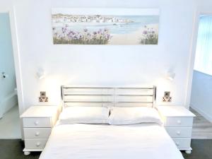 EmpressHoliday Flats