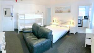 EmpressHoliday Flats