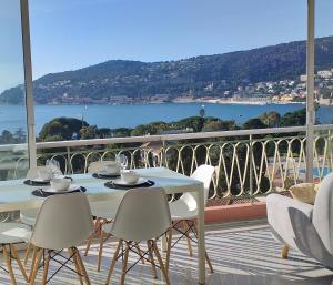 Appartements Vue mer exceptionnelle entre Nice et Monaco : photos des chambres