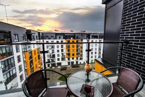 Однокімнатна VIP квартира на Словянці з терасою в новому будинку