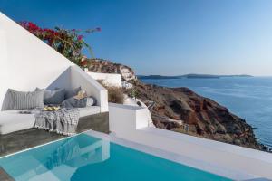 Marizan Caves & Villas Santorini Greece