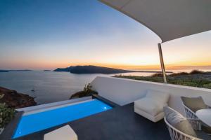 Marizan Caves & Villas Santorini Greece