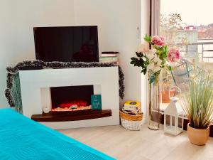 Sunny Deluxe Apt. & Terrace