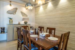 Families & Corporates 3-Bed Apt, Fashion Res, Pune