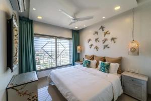 Families & Corporates 3-Bed Apt, Fashion Res, Pune