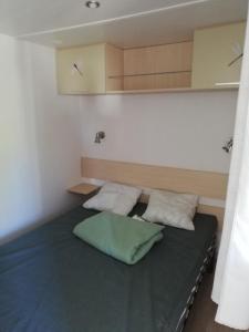 Maisons de vacances Mobil home 4-5 personnes PORT LA NOUVELLE : photos des chambres